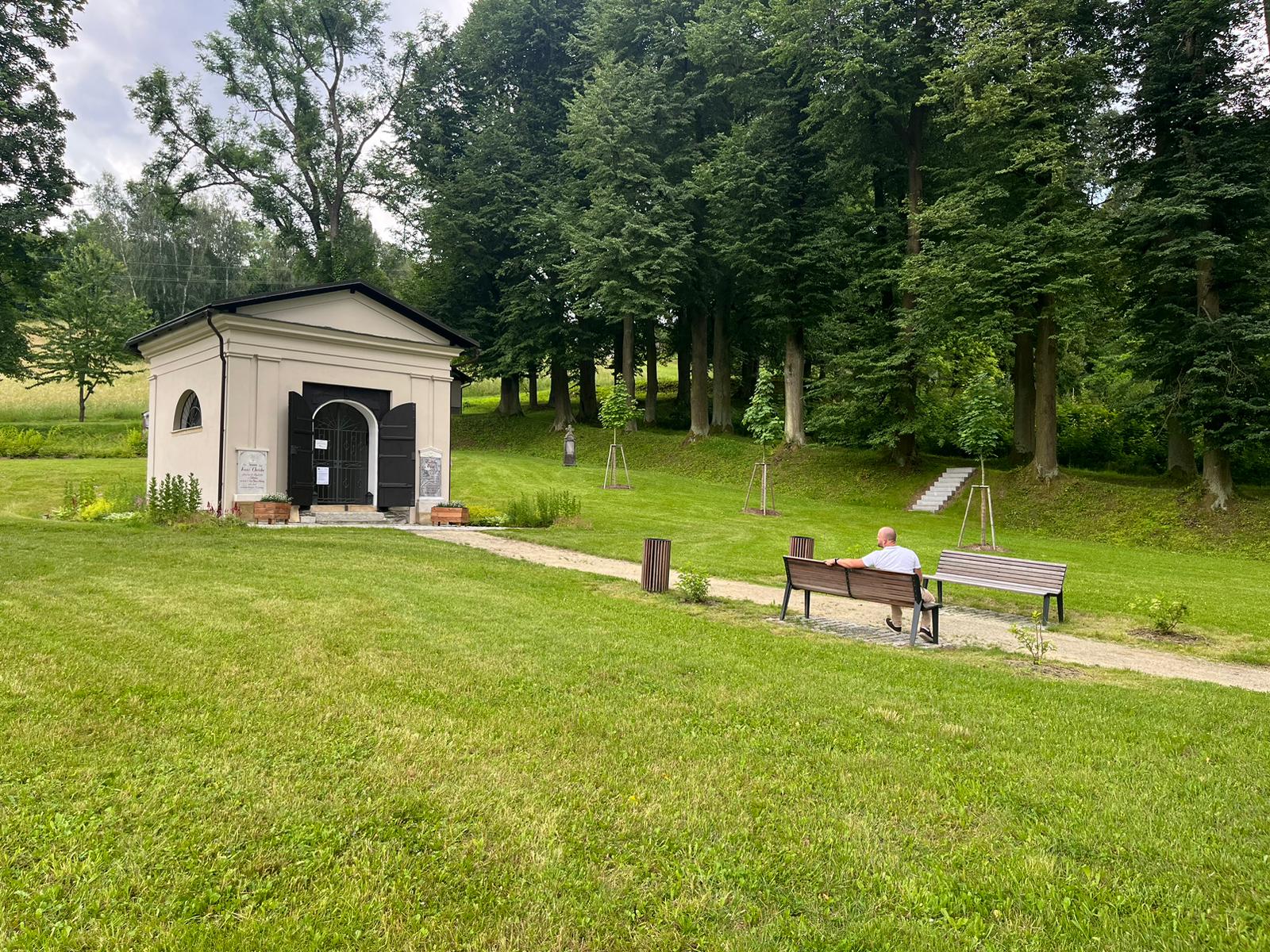 Úpravy na starém hřbitově, Loučná nad Desnou (2020)